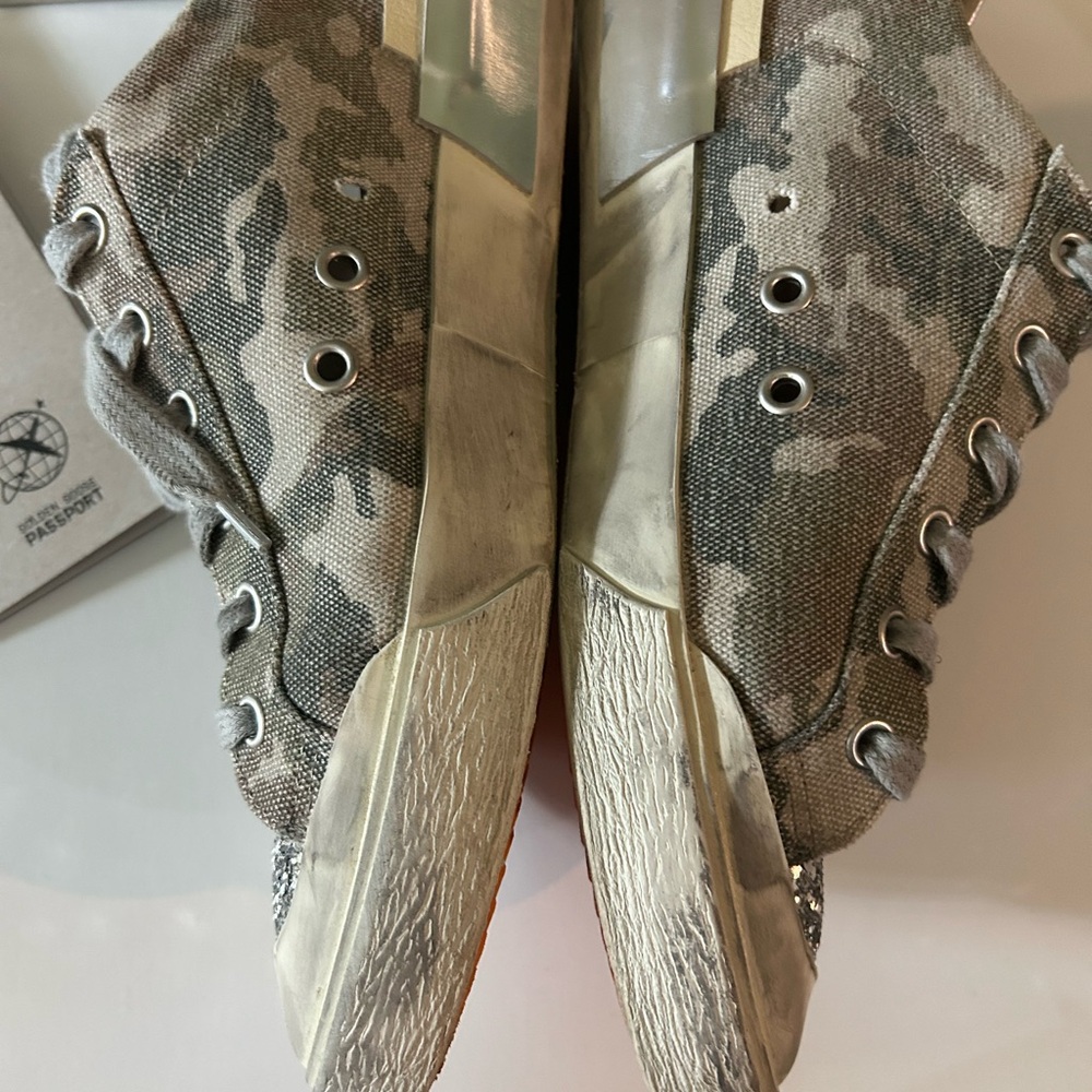 Golden Goose Camo Black Star 39 HTF Sneakers with Orange Soles! - Picture 9 of 11